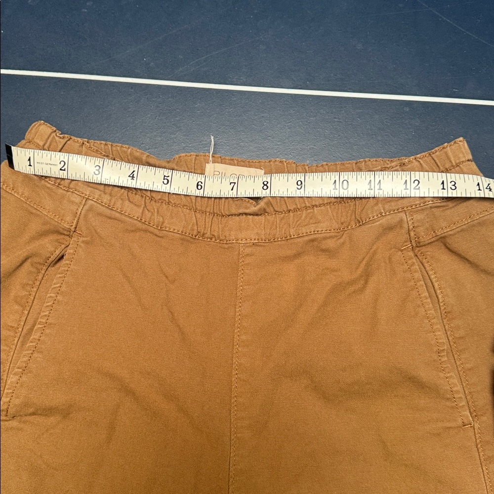 Anthropologie barrel pants. XS - Picture 4 of 5